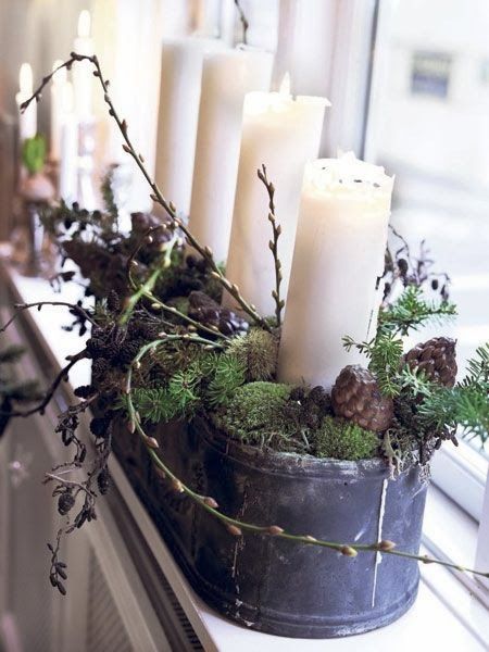 winter-greenery-and-candles